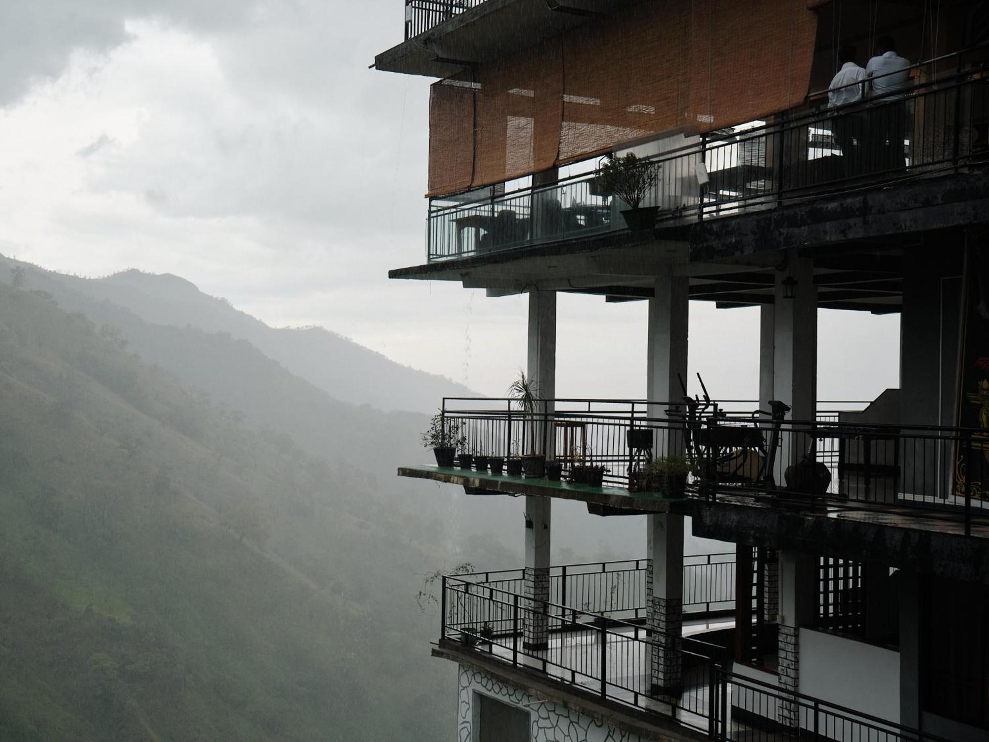 Hotel Ella Mount Heaven Exterior foto